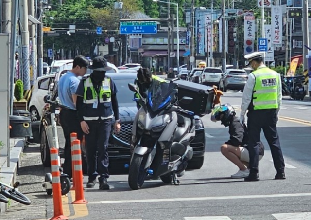  순천경찰서는 이륜차자동차 폭주행위와 관련 강력한 단속과 수사를 펼칠 예정이다 사진순천경찰서