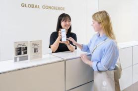 Samsung offers smartphone translation service at department stores