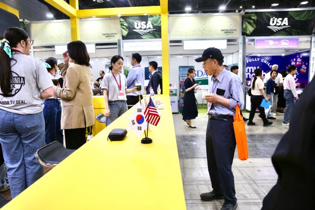 Visitors and participants experience booths from various countries at SEOUL FOOD 2024 held at KINTEX on June 11 2024 AJU PRESS Han jun-gu