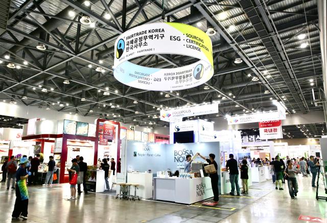 Visitors and participants experience booths from various countries at SEOUL FOOD 2024 held at KINTEX on June 11 2024AJU PRESS Han Jun-gu