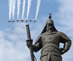 Admiral Yi Sun-shin named most admired figure among Koreans