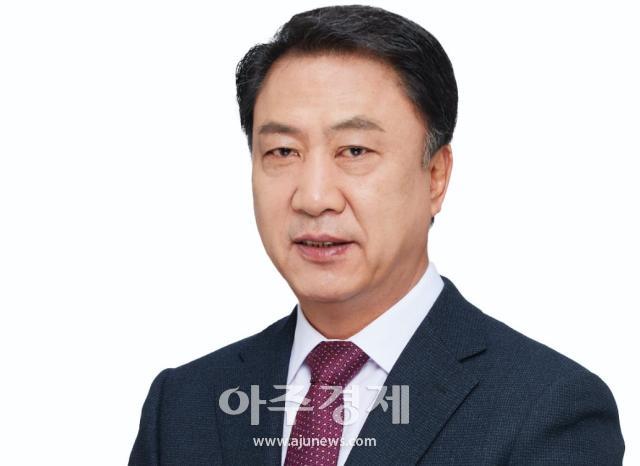 김위상 의원은 옥외근로자의 안전 및 건강장해를 예방하기 위한 ‘산업안전보건법 일부개정법률안’을 대표 발의했다 사진김위상 의원