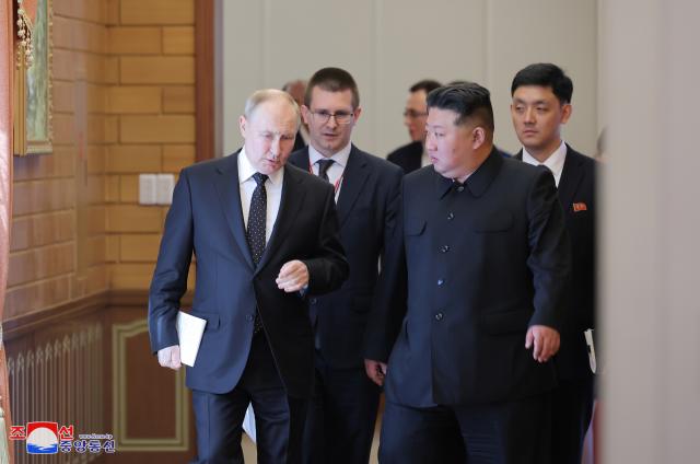 김정은 북한 국무위원장과 블라디미르 푸틴 러시아 대통령 사진연합뉴스