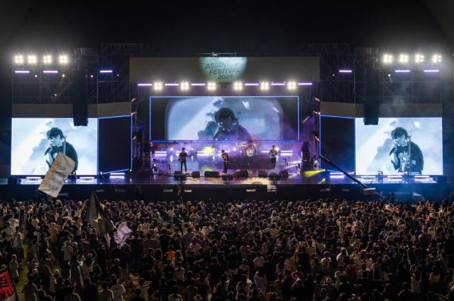아시안 팝 페스티벌 2024에서 넬NELL이 공연을 하는 모습 사진파라다이스문화재단
