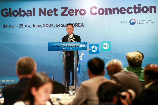 Cambodias Environment Minister Eang Sophalleth delivers a keynote speech at the Global Connection Zero at Lotte Hotel in Jung-gu Seoul  on June 24 2024 AJU PRESS Kim Dong-woo