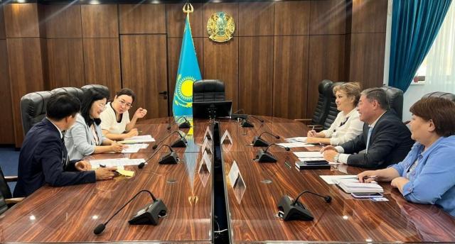 경기도교육청은 지난 24일 카자흐스탄 교육부와 글로벌 인재 성장 기반 마련을 위한 업무 협의를 했다사진경기도교육청