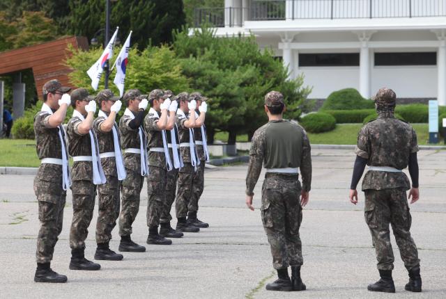 Soldiers practice ceremonial drills at the Seoul National Cemetery in Seoul on June 25 2024 AJU PRESS Han Jun-gu