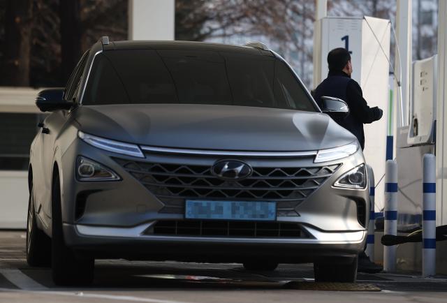 A NEXO being charged in a hydrogen-fueling station in Seoul Feb12 2024 Yonhap photo