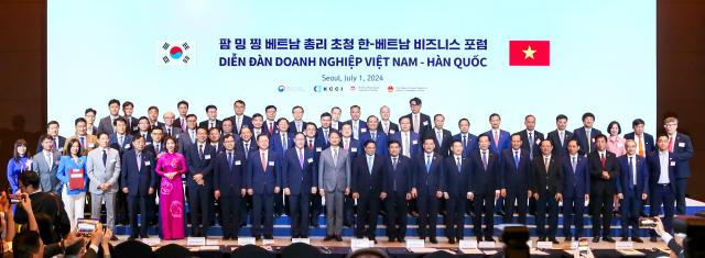 Participants pose for a photo during the Korea-Vietnam Business Forum at a Seoul hotel on July 1 2024 AJU PRESS Kim Dong-woo