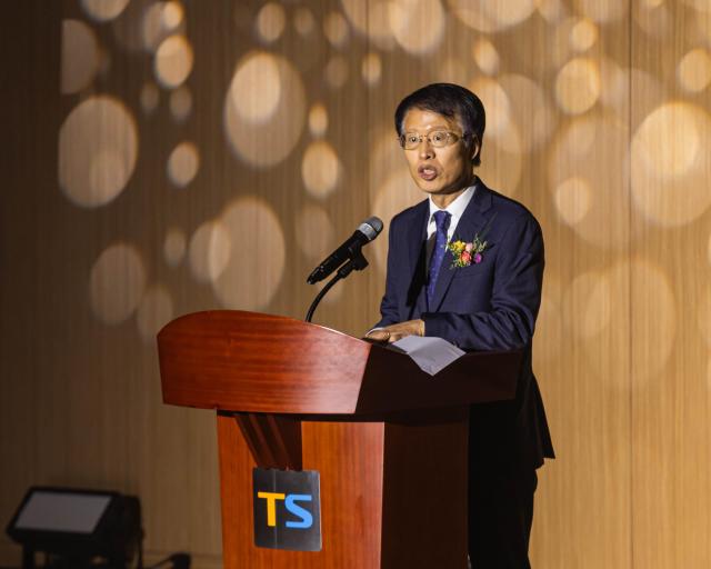 권용복 한국교통안전공단 이사장이 1일 창립 제43주년 기념행사에서 기념사를 발언하고 있다 사진한국교통안전공단