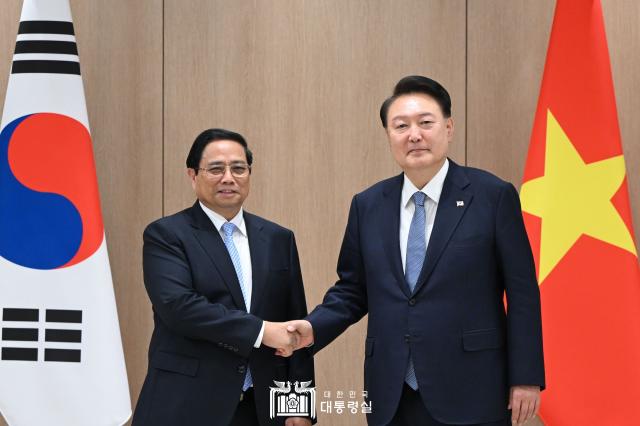 Tổng thống Hàn Quốc Yoon Suk-yeol hội kiến Thủ tướng Phạm Minh Chính ẢnhVăn phòng Tổng thống Hàn Quốc
