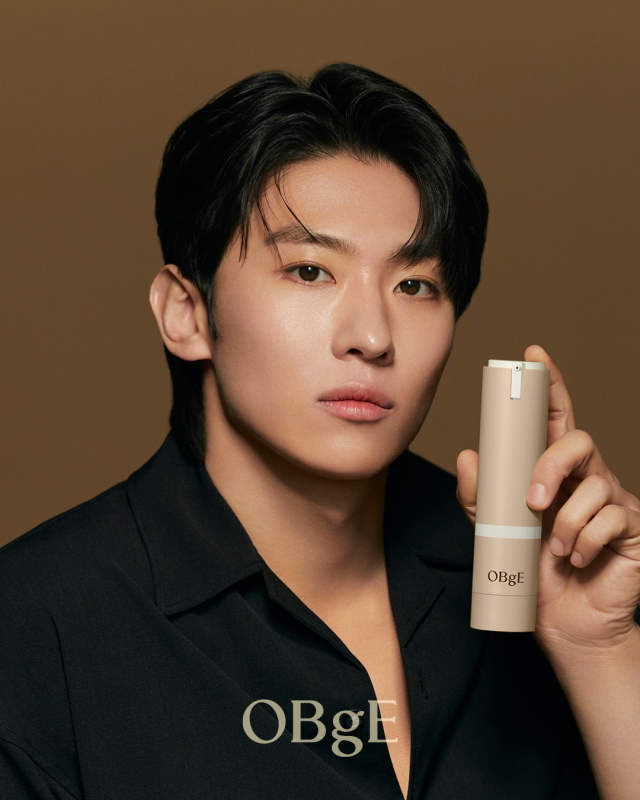 This photo shows Korean entertainer Dex promoting the mens grooming brand OBgE Courtesy of Adapt