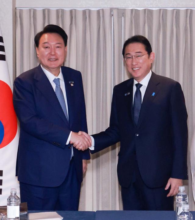 Yoon, Kishida voice concerns over N. Korea-Russia military ties at NATO summit