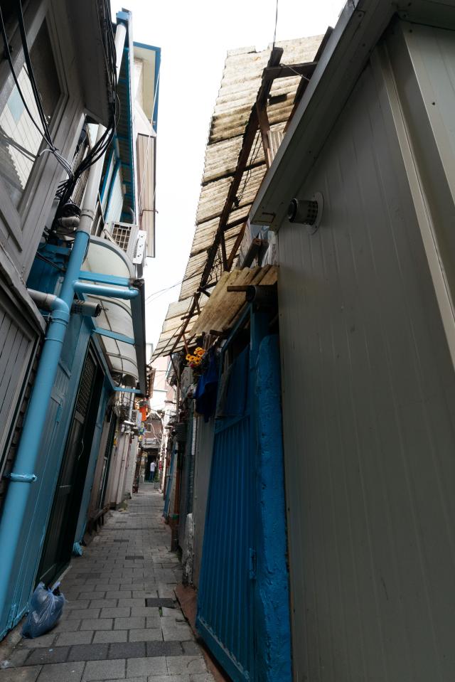 PHOTOS: Trendy hub vs. old shantytown: Jongno transformation highlights Seouls social inequalities
