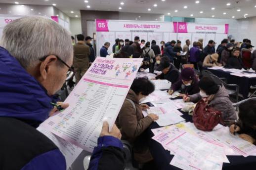 韩国70岁以上老年人就业率首破30% 创历史新高