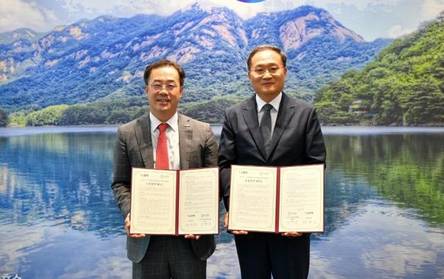 포천시-한국드론산업진흥협회 드론 및 첨단항공교통AAM 산업 발전 업무협약 체결식사진포천시