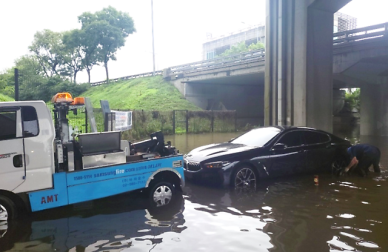 [장문기의 핀하이] 물폭탄 떨어지는 장마철…車 침수피해 막으려면