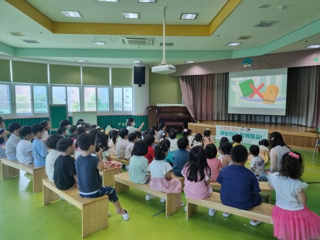 곡성군이 아토피․천식 안심학교 대상 찾아가는 예방교육을 실시했다 사진곡성군