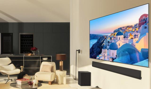 「現存する最高のTV」…LG OLED evo、海外メディアの好評が相次ぐ
