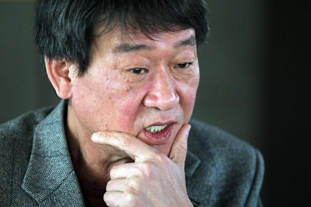 Kim Min-ki, singer, democracy icon and pop culture force, dies at 73