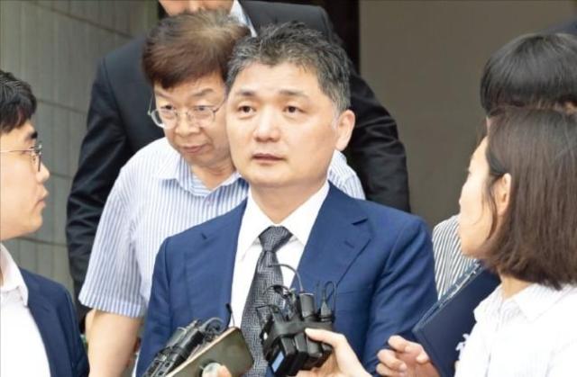 韓国検察、カカオ創業者キム・ボムス逮捕…SMエンタ買収を巡る株価操作容疑