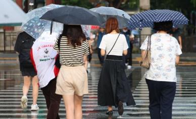 [내일 날씨] 오후 전국 곳곳 최대 60㎜ 비...수도권은 낮부터 더위 시작