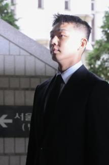 韓国検察、「薬物常習使用疑惑」俳優ユ・アインに懲役4年を求刑