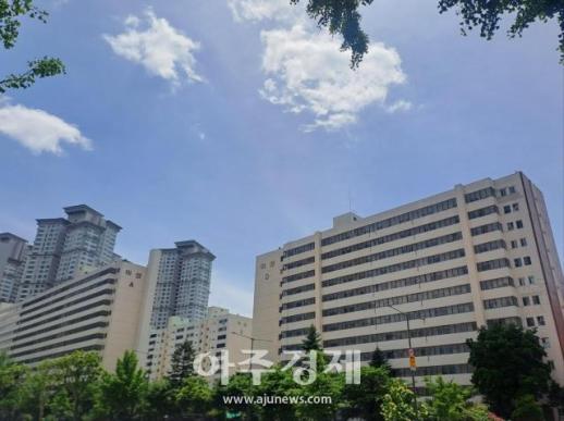[박새롬의 하이부동산] 갈 길 먼데 하세월…소유주 갈등에 멀어지는 여의도 재건축 