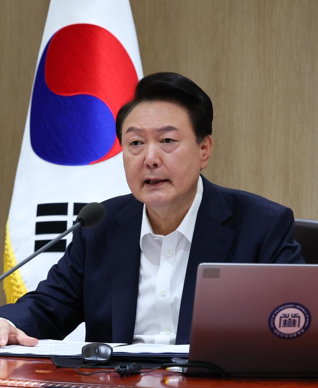 윤석열 대통령이 30일 서울 용산 대통령실 청사에서 국무회의를 주재하고 있다 사진연합뉴스