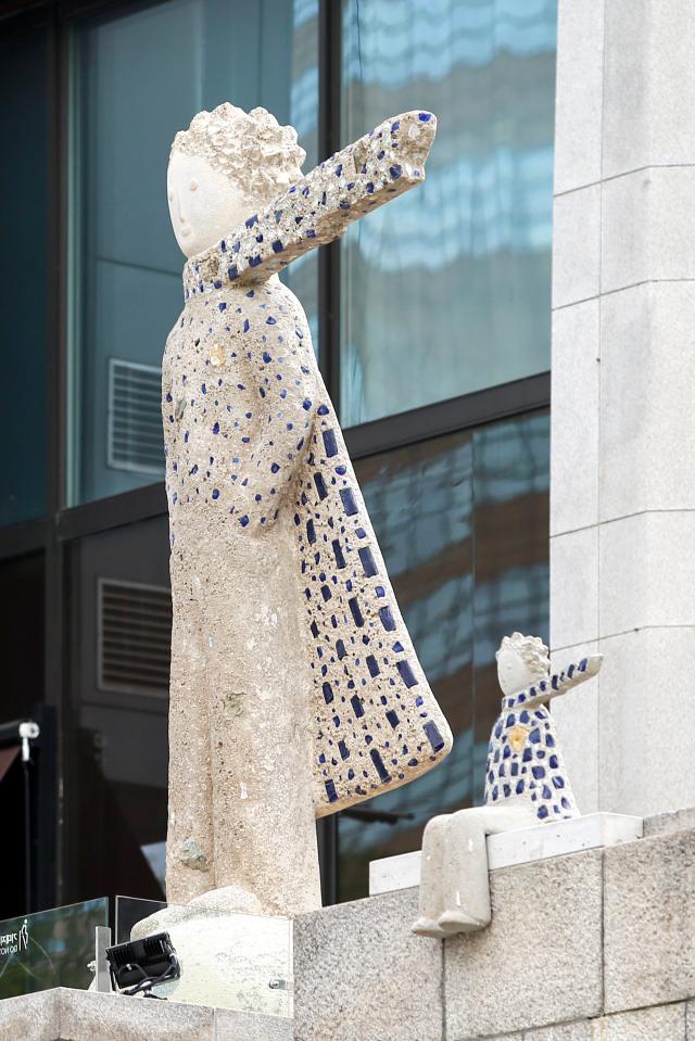 The sculpture Le Petit Prince by Lee Yeoung-sup is on display at the second-floor terrace of Sejong Center for the Performing Arts on July 30 2024 AJU PRESS Kim Dong-woo