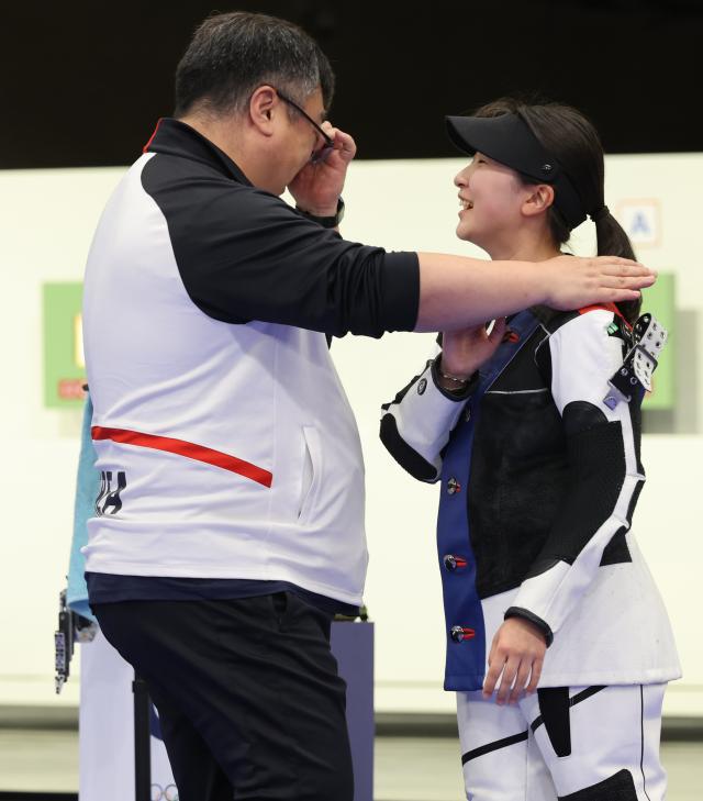 Ban Hyo-jin rejoices after winning gold in the womens 10m air rifle final at the Paris Olympics in France July 29 2024 Yonhap