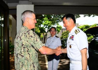 양용모 해군총장, 하와이 방문…한·미, 北핵·미사일 공동 대응