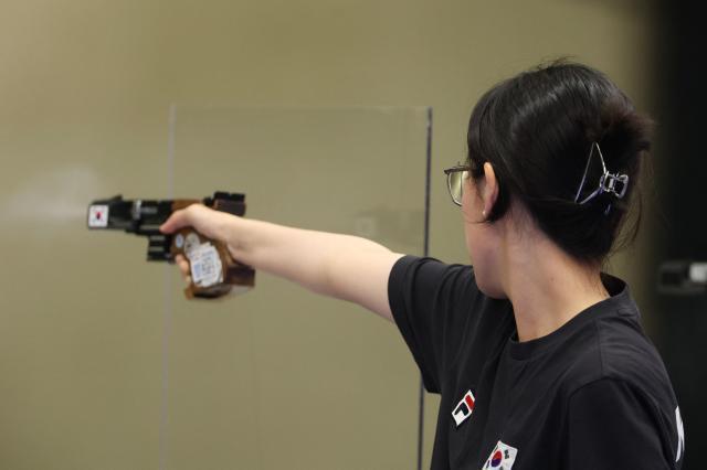 Shooter Yang Ji-in competes in the womens 25-meter pistol at the Summer Olympics in Paris France on Aug 3 2024 AFP-Yonhap