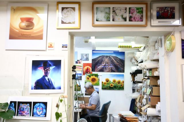 A printing industry worker works in Chungmuro Seoul on August 5 2024 AJU PRESS Han Jun-gu 