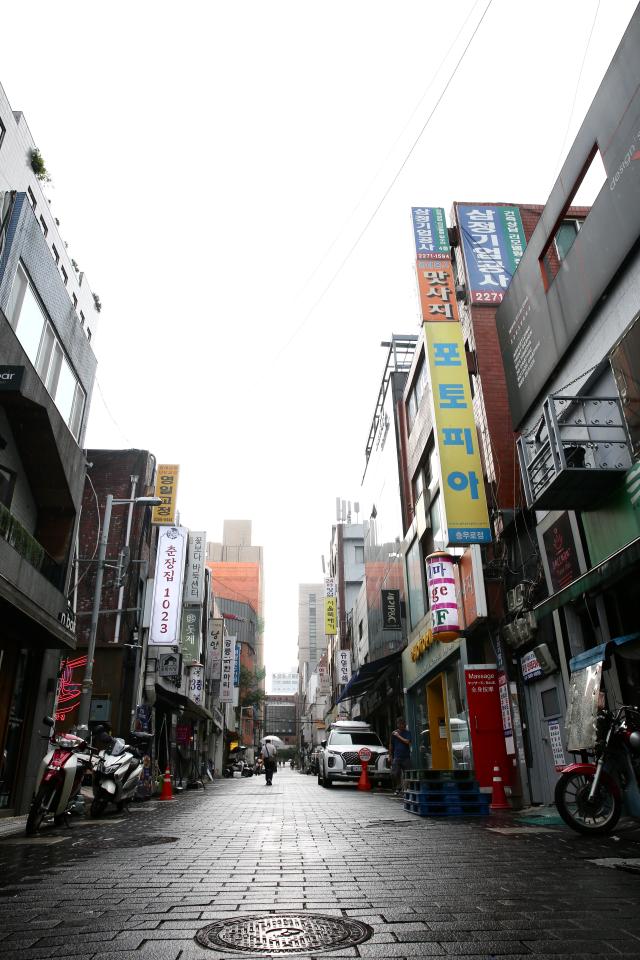 Printing and paper-related shops are sparsely scattered in Chungmuro Seoul on August 5 2024 AJU PRESS Han Jun-gu