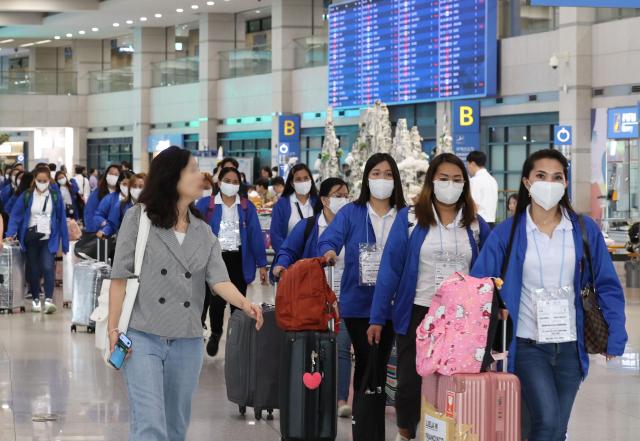 Korea Welcomes 100 Filipino Domestic Workers