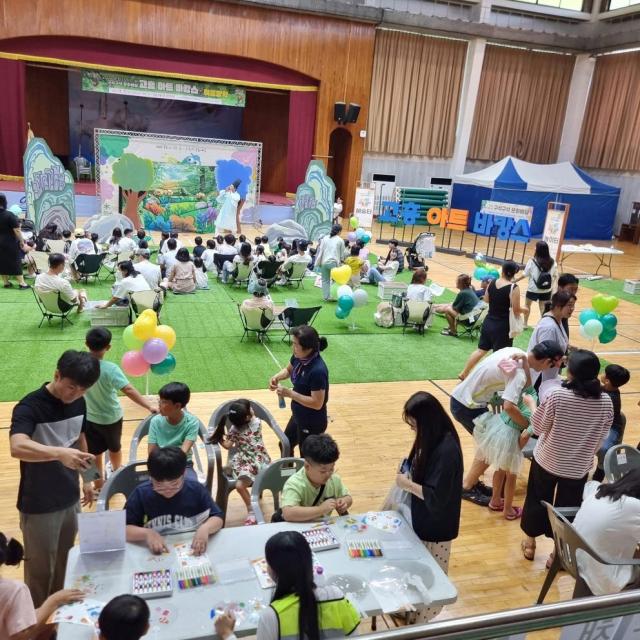 고흥군 문화도시센터는 지난 3일 고흥아트바캉스–여름방학 행사가 400여 명의 군민이 참석한 가운데 성황리 진행했다 사진고흥군