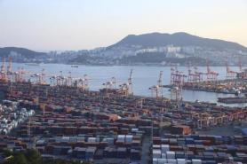 Hàn Quốc ghi nhận thặng dư tài khoản vãng lai lớn nhất trong gần 7 năm nhờ xuất khẩu chip bán dẫn