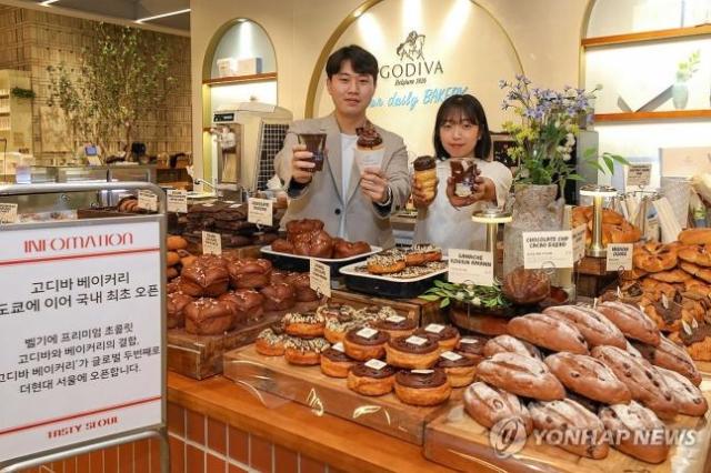 ゴディバベーカリー、ザ・現代ソウルに韓国第1号店オープン