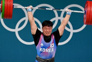 [파리올림픽 2024] 장연학, 역도 男 102㎏급 9위…부상 여파 아쉬워