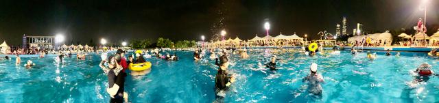 Many people visit the swimming pool at Han River Park in Yeouido Seoul on August 9 2024 AJU PRESS Han Jun-gu
