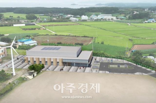 충남 태안군이 군민 건강 및 지역 활력 증진을 위해 공공체육시설 확충을 통한 생활체육 활성화에 총력을 기울인다 사진은 남면 실내체육관 조감도 사진태안군