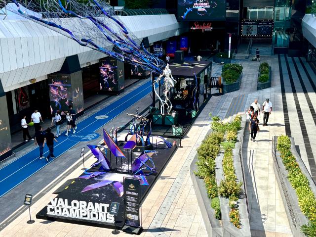 People view the 2024 Valorant Champions Seoul pop-up event at COEX Millennium Plaza in Seoul on Aug 19 2024 AJU PRESS Han Jun-gu