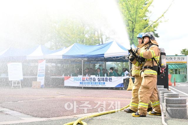 대구 달성군은 화원 농협달성유통센터에서 2024년 을지연습 실제 훈련인 다중이용시설 테러 공격으로 인한 대응훈련을 시행했다 사진대구달성군