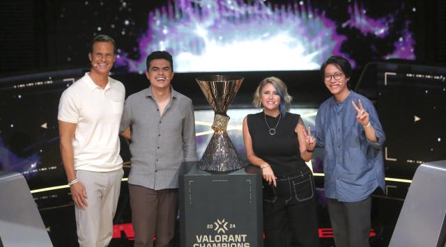 Executives pose for a commemorative photo at the media day before the 2024 Valorant Champions Seoul finals series at LoL Park in Seoul on Aug 21 AJU PRESS Han Jun-gu