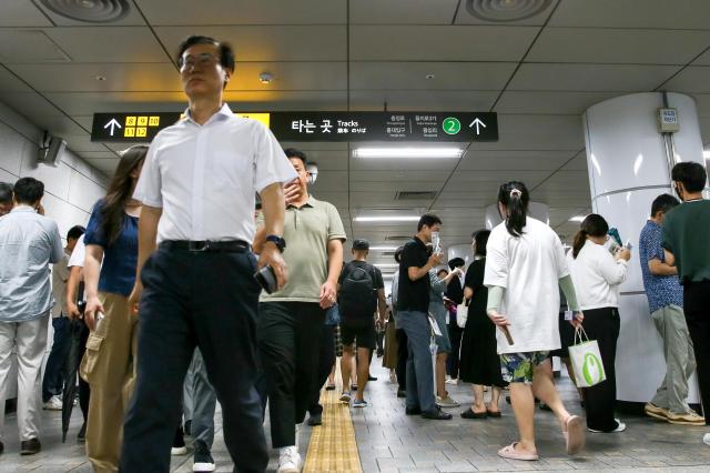 Citizens evacuated to the shelter at Seoul City Hall Station during a civil defense training on Aug 22 2024 AJU PRESS Kim Dong-woo