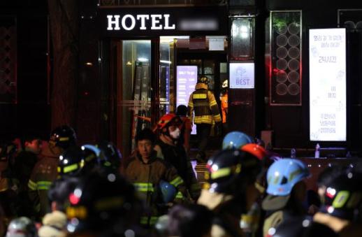 7 dead, 12 injured in hotel fire in Bucheon