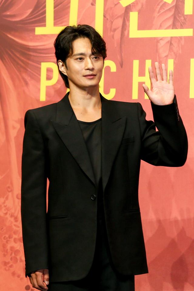 Actor Kim Sung-kyu poses at the press conference for Pachinko 2 held in Gangnam-gu Seoul on Aug 23 2024 AJU PRESS Kim Dong-woo