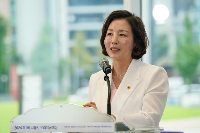 Kim Kyung chair of the Seoul Metropolitan Councils Culture Sports and Tourism Committee speaks at the first Seoul Yoolizzy Craft Award ceremony Seoul Museum of Craft Art Aug 26 2024 AJU PRESS Park Jong-hyeok