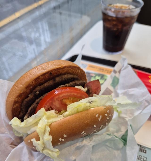 The photo shows a McDonalds Pepper Cream Cheese Burger at an outlet in central Seoul on July 17 AJU PRESS Park Ung